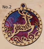 Weihnachtsbaumschmuck mit Acryl Pouring