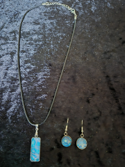 Handgefertigtes Schmuck-Set Ocean Dream – Anhänger & Ohrringe